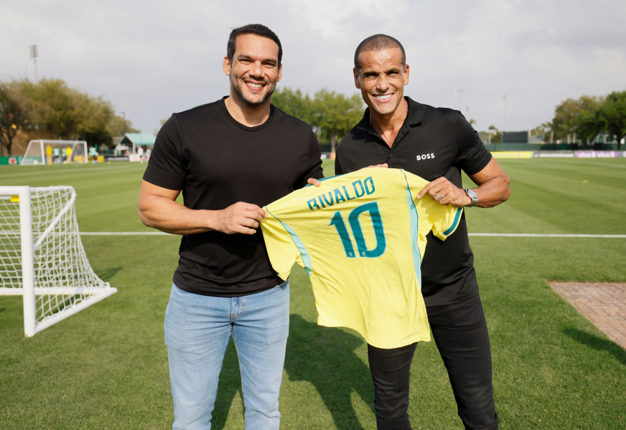 Pentacampeão, Rivaldo projeta Seleção na Copa do Mundo: “Estou bem confiante”