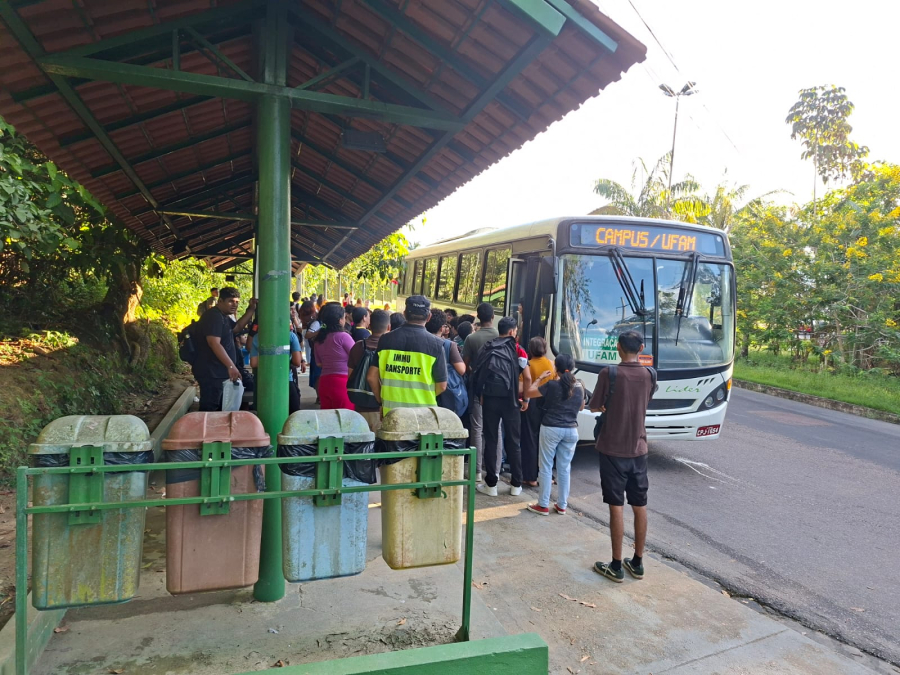 Prefeitura de Manaus realiza pesquisa para otimizar deslocamento de alunos da Ufam