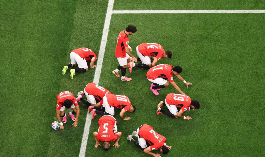 Nos pênaltis, Egito vence seu 1º mata-mata de Copa e vai às oitavas