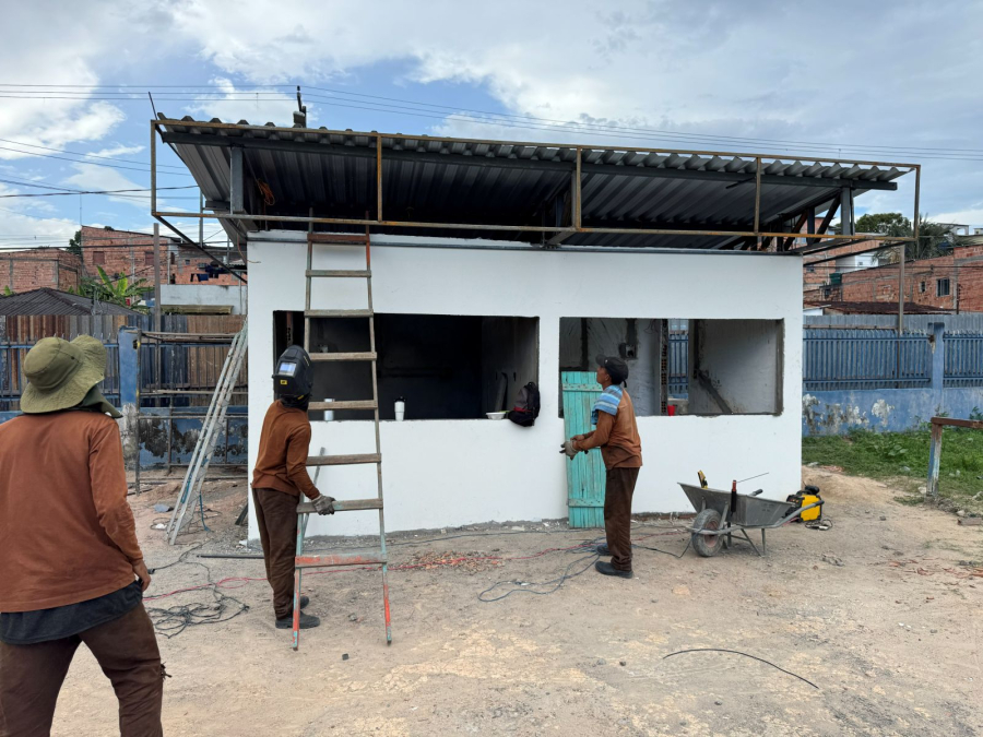 Centro de Esporte e Lazer (CEL) Zezinho recebe revitalização em Manaus