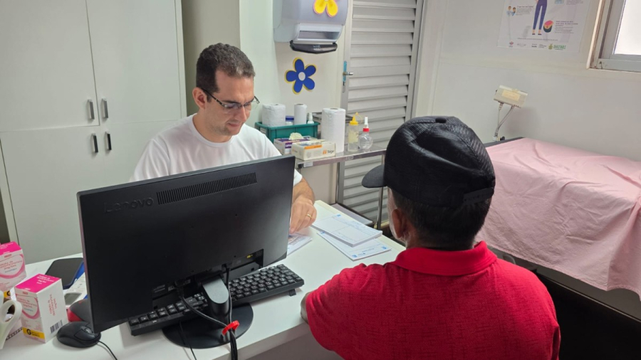 Ação 'Eu Amo Parintins' leva médicos especialistas à comunidade São João do Jacu